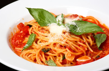 Freshly cooked plate of spaghetti 