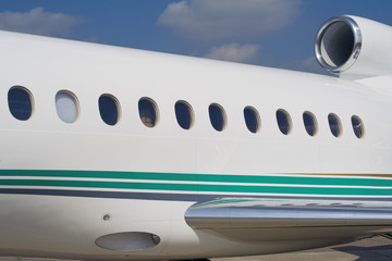 Civil airplane