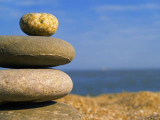 Fototapeta na wymiar sun stones on the beach