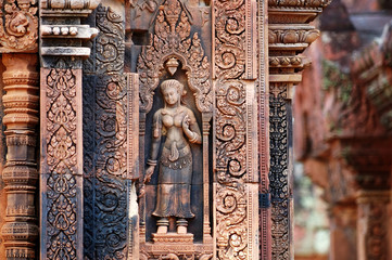Statue carving on mandapa, Banteay Sreiz, Cambodia