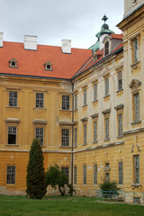 Loucky cloister
