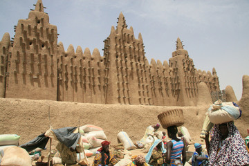le marché et la mosquée de djenné