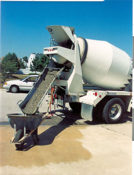      cement    truck