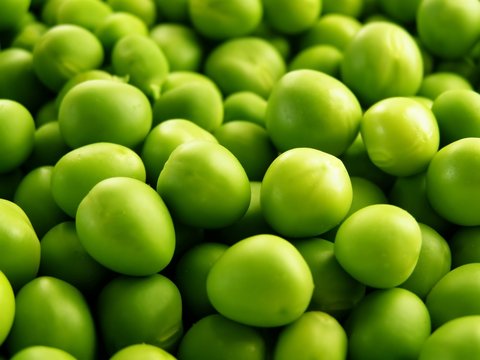 lots of green peas