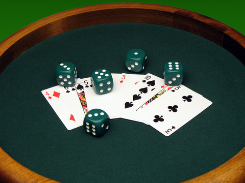 d&eacute;s et carte