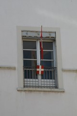 Finestra con bandiera savoia