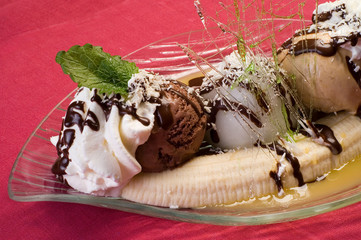 frozen dessert with fresh banana