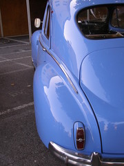 voiture bleue