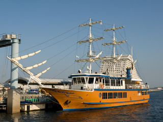 Sailing boat