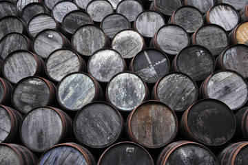 Barrel background © Lance Bellers