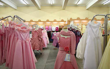 the store of the woman's dress