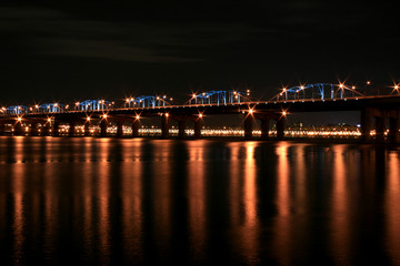 Fototapeta na wymiar Bridge at Night