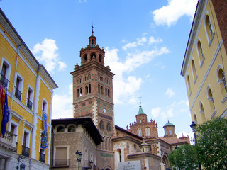Fototapeta na wymiar Odwiedzin Hall i Katedra-Teruel-Spain-Hiszpania