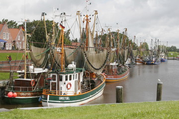 Kutter im Greetsieler Hafen