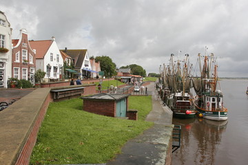 Kutter im Greetsieler Hafen