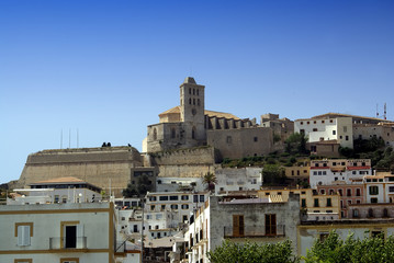 Fototapeta premium Poblacion y Castillo de IBIZA - Islas Baleares - España