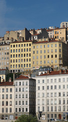 Fototapeta na wymiar Lyon rude mieszkanie Krzyża z widokiem na Rodan