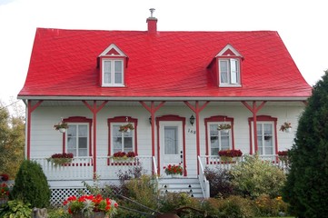 Fototapeta na wymiar belle maison canadienne