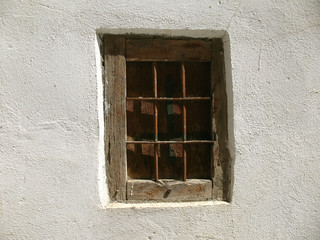 ventana con reja