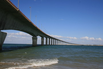 pont sur l'océan 