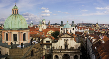 Fototapeta na wymiar sto wieża Praga