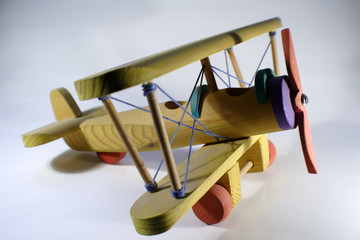 avi&oacute;n madera 1