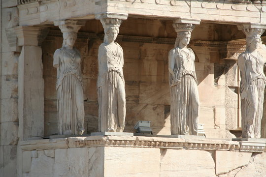 Statue in Acropoli