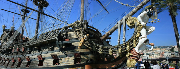 Ancient battle galley © nata_rass