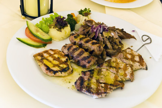 griechischer grillteller