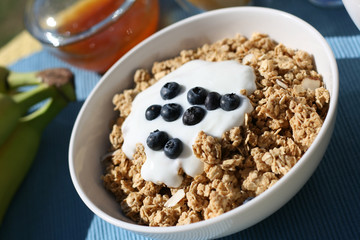 Granola with Berries