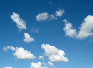 Fototapeta na wymiar Błękitne niebo