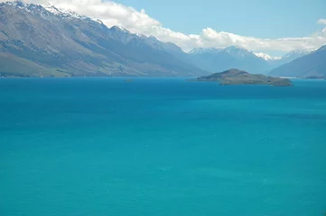 Zelfklevend Fotobehang Blue Paradise - mountain lake © Irina Yun