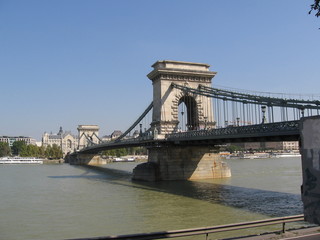 Fototapeta na wymiar Széchenyi Chain Bridge