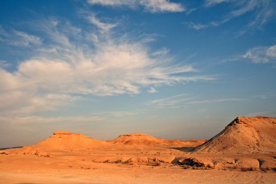 Desert view © syanai