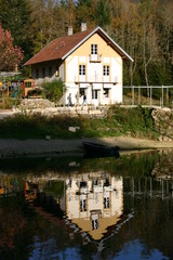 Fototapeta na wymiar 2007-10-13 Saut du Doubs 053