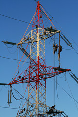 Arbeiten am Strommast