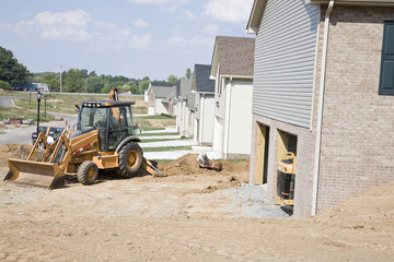 Electrictians digging