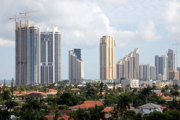 Fototapeta premium North Miami Beach Condo canyon
