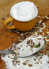 mix of flour and various cereals and seed