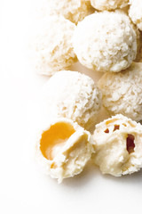 sweet coconut balls 