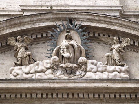 geb&auml;ude skulpturen in rome