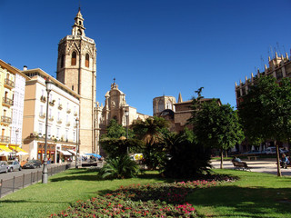 Plaza de la Reina y El Miguelete al fondo (Valencia)