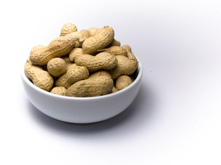 Erdnüsse in Schale