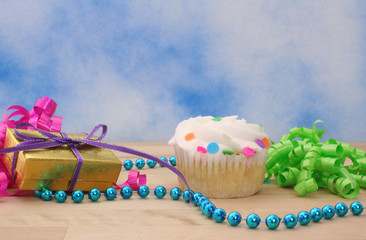 Cupcake and Gift