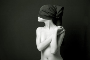 femme nue, à, bandage noir