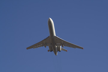 Flying passenger plane 4