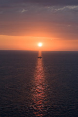 Naklejka premium sunset at seaside