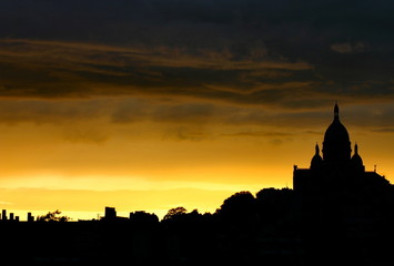 Fototapeta na wymiar coucher de soleil, montmartre, Paris