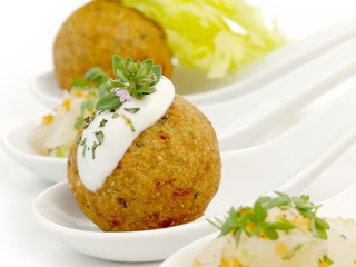 Falafel / Spargelsalat