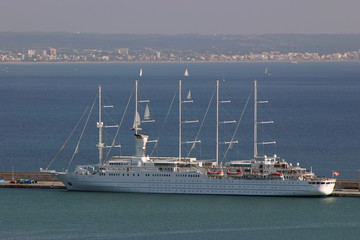 Luxusdampfer